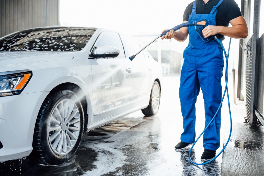 How to Choose the Best Car Wash Brush for Scratch-Free Cleaning